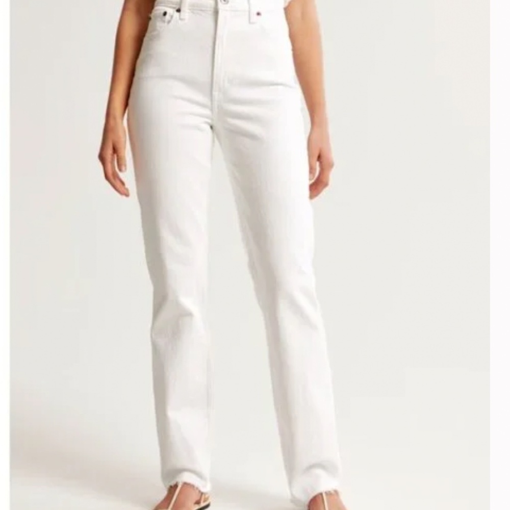 ABERCROMBIE & FITCH THE SLIM STRAIGHT ULTRA HIGH RISE WHITE JEANS Size 26L